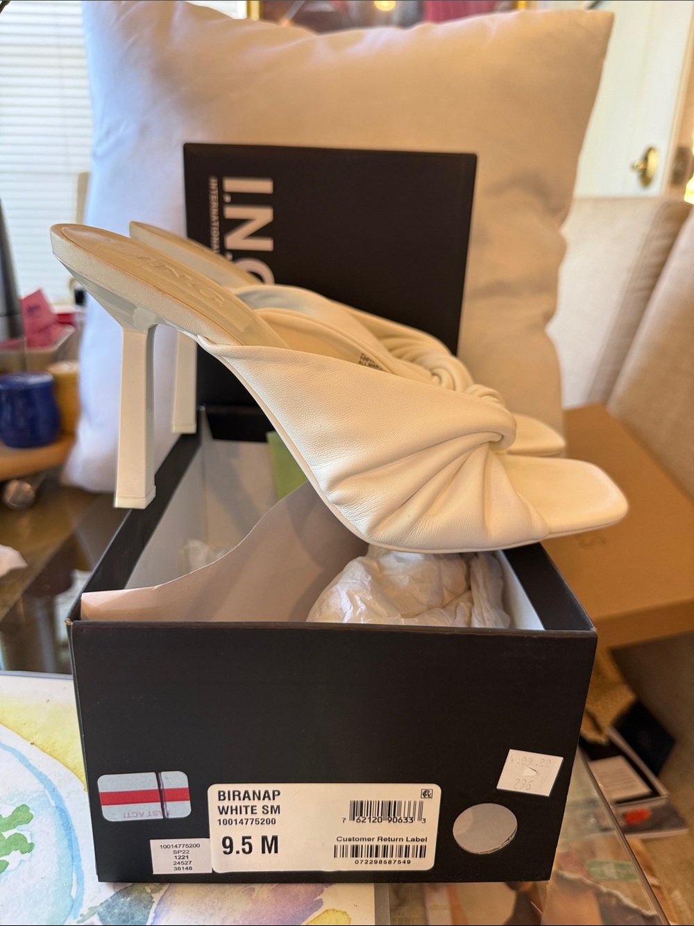 BIRANAP WHITE HEELS